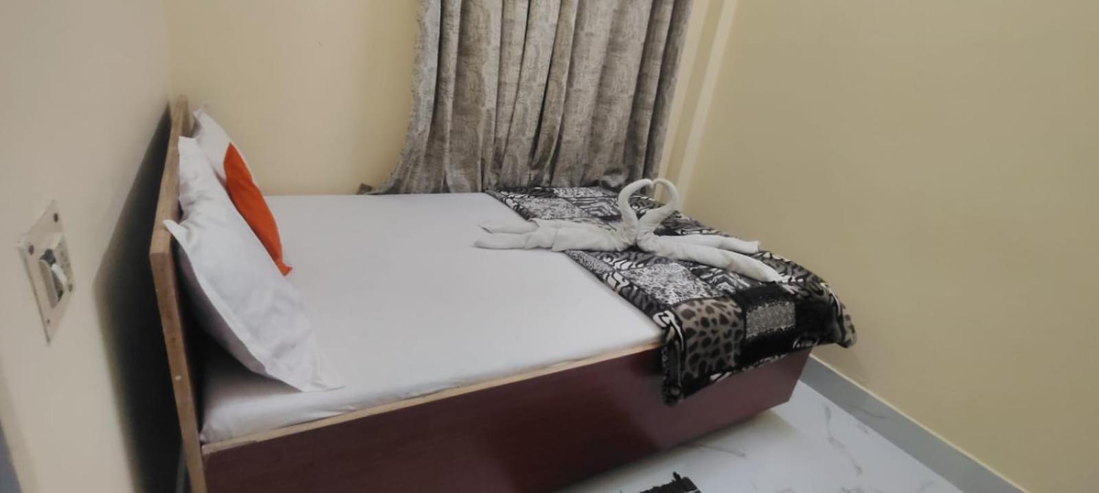 Jpm Guest House Varanasi Exterior photo